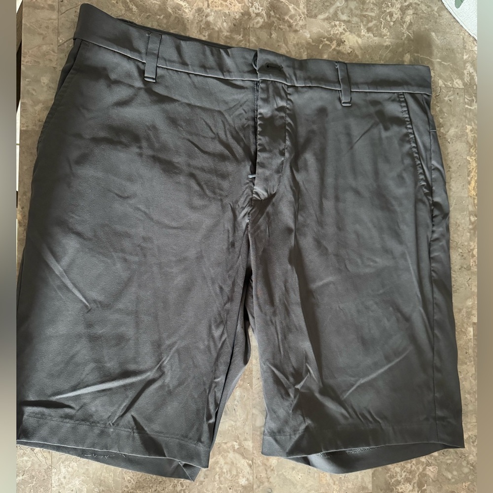 Gray Tommy Hilfiger Men Short Pants (Size 34)